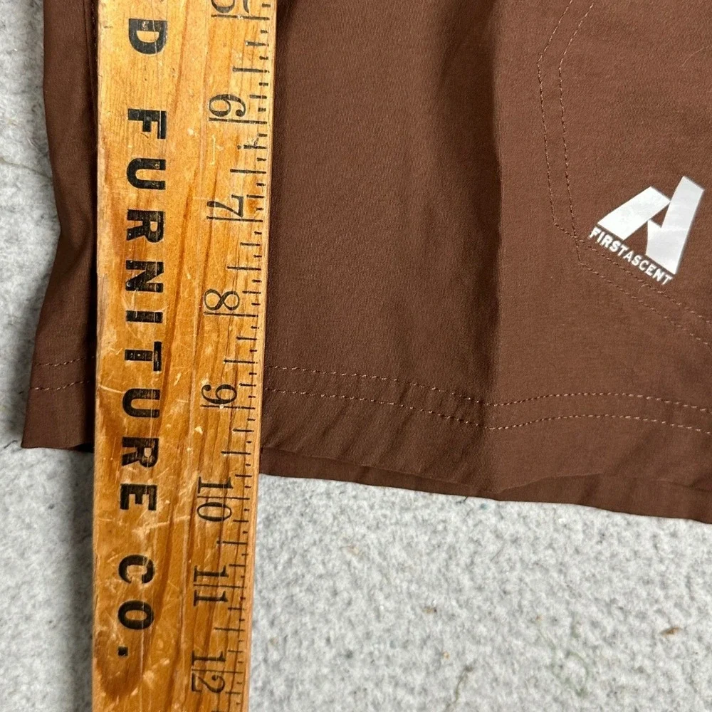 Eddie Bauer First Ascent Shorts Mens 40 Brown Hiking Cargo Trail Stretch Outdoor